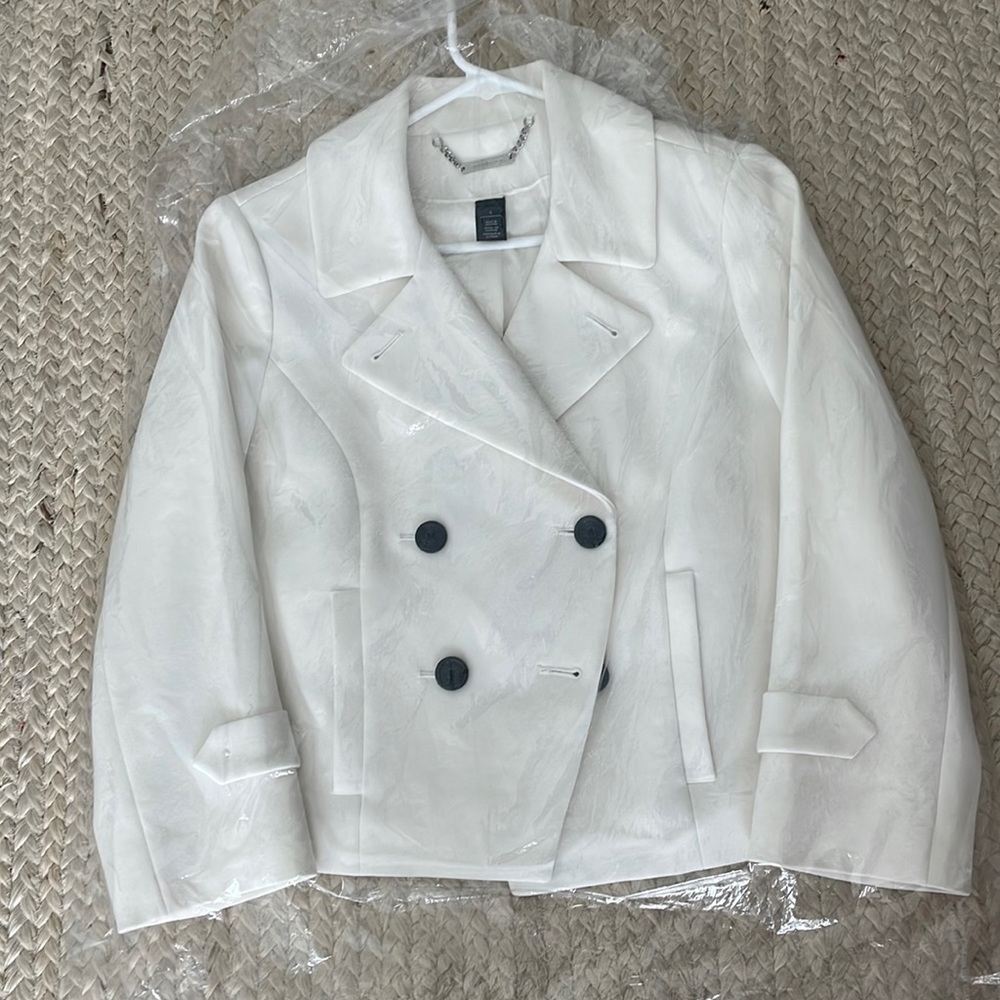 White Blazer size 6